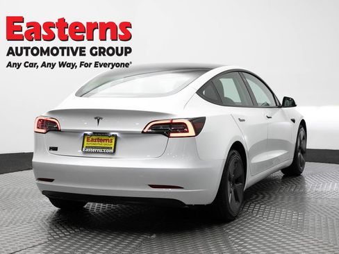 Used 2023 Tesla Model 3 Standard Range RWD image 5