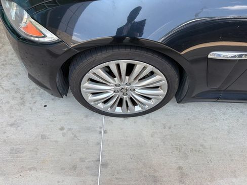 Used 2012 Jaguar XF Portfolio RWD image 2