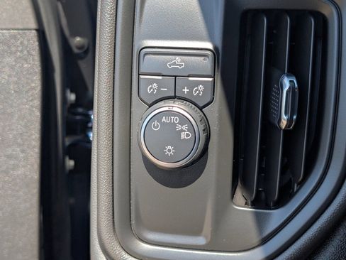 Used 2021 Chevrolet Silverado 1500 Custom RWD image 24