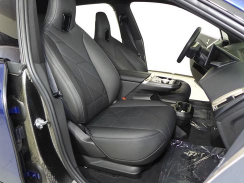 Certified 2023 BMW iX xDrive50 w/ Sport Package AWD/4WD image 18