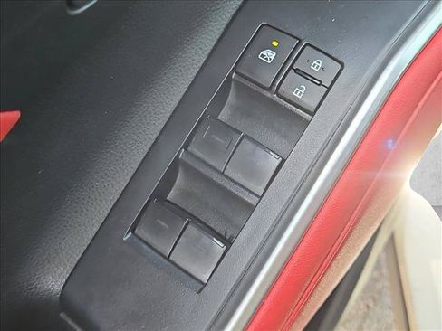 Used 2024 Toyota Highlander XSE AWD/4WD image 12