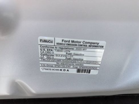 Used 2025 Ford F150 Lariat w/ Equipment Group 502A High AWD/4WD image 40
