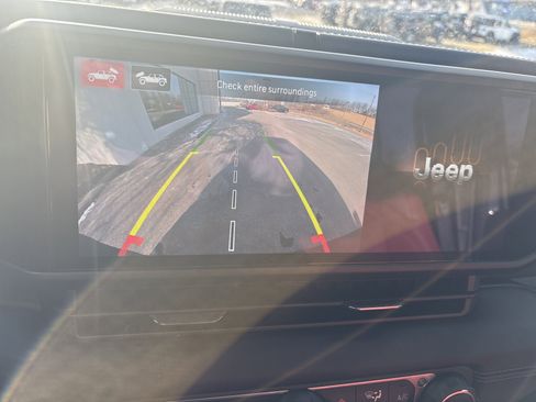 Used 2024 Jeep Wrangler Rubicon 392 image 26