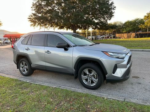 Used 2024 Toyota RAV4 LE image 7