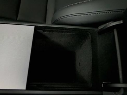 Used 2026 Tesla Model Y Long Range RWD image 92