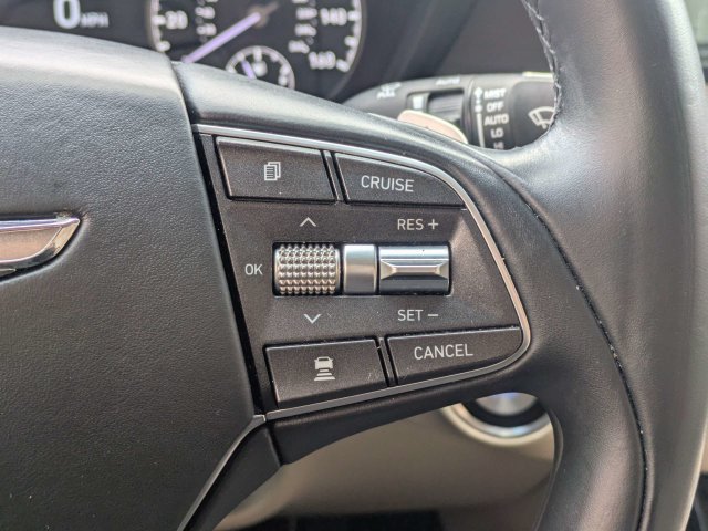 Used 2017 Genesis G90 3.3T Premium RWD image 28