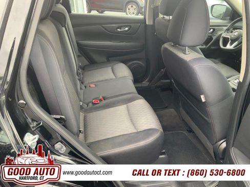 Used 2017 Nissan Rogue S AWD/4WD image 14