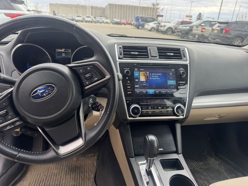 Used 2019 Subaru Outback 2.5i Premium w/ Popular Package #2 AWD/4WD image 5