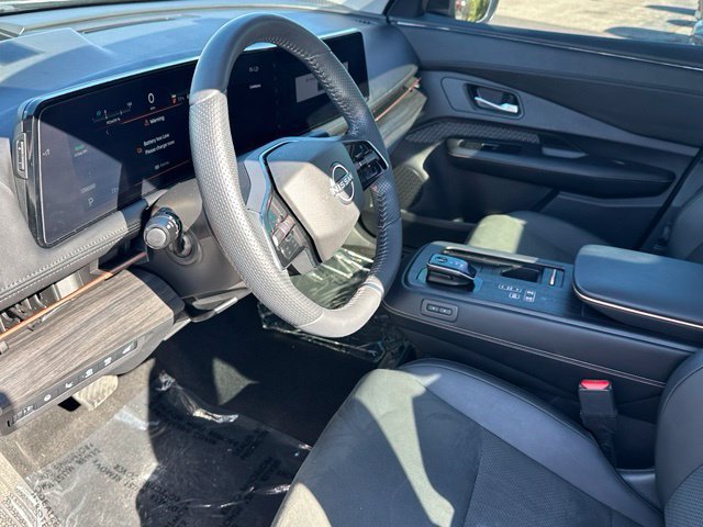 Used 2024 Nissan Ariya AWD image 22