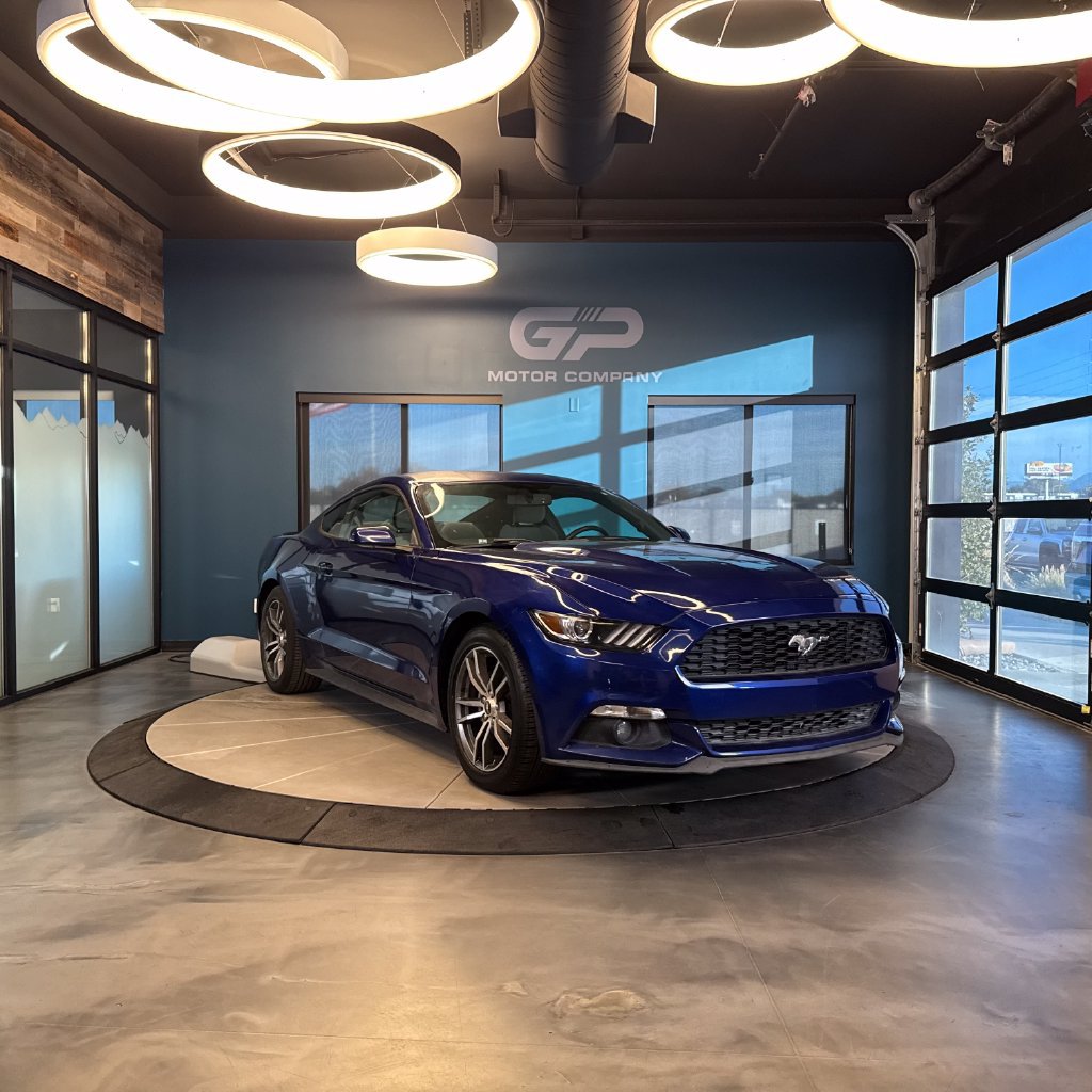 Used 2016 Ford Mustang Coupe RWD image 1