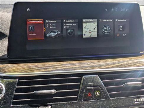 Used 2018 BMW 530e image 9