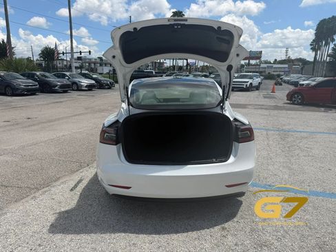 Used 2020 Tesla Model 3 Standard Range Plus RWD image 14