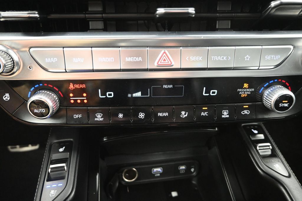 Certified 2024 Kia Telluride SX Prestige X-Line AWD/4WD image 21