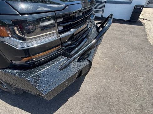Used 2017 Chevrolet Silverado 1500 LT w/ Midnight Edition AWD/4WD image 11