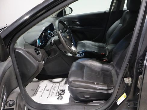 Used 2011 Chevrolet Cruze LTZ w/ RS Package image 11