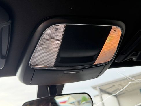 Used 2022 Dodge Charger SXT RWD image 26