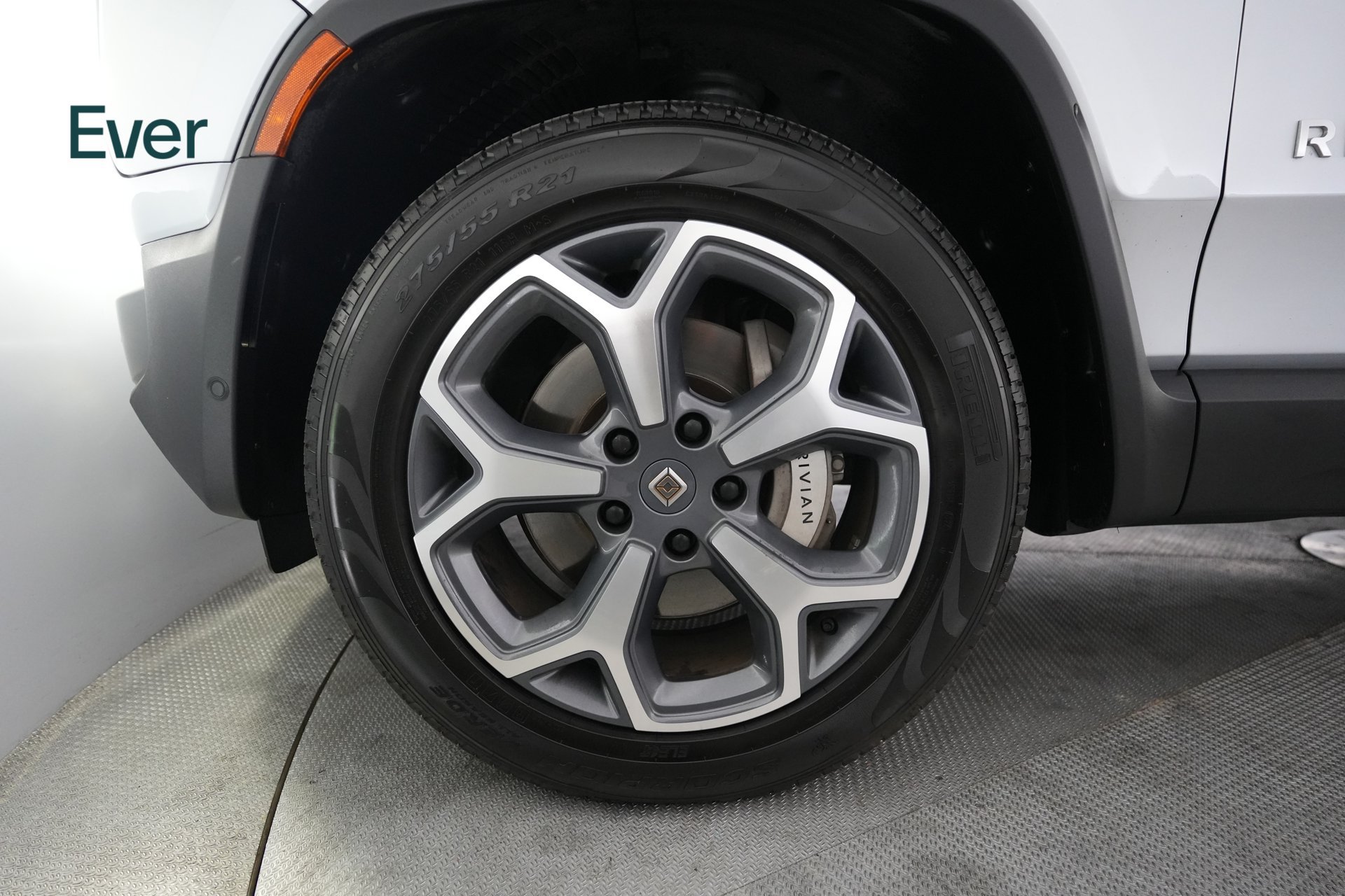 Used 2024 Rivian R1T Adventure Dual AWD/4WD image 19