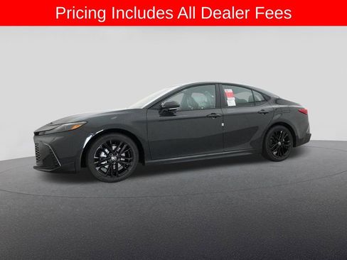New 2026 Toyota Camry SE FWD image 18