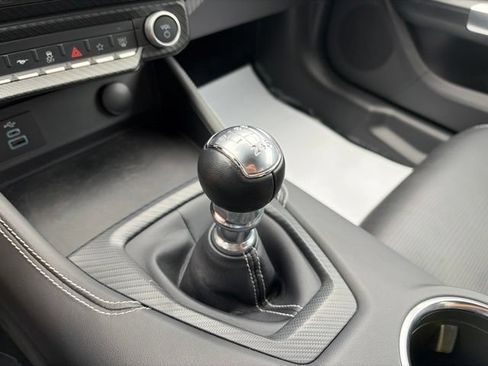 Used 2025 Ford Mustang GT Premium RWD image 19