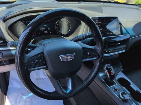 Used 2021 Cadillac CT4 Premium Luxury RWD image 13