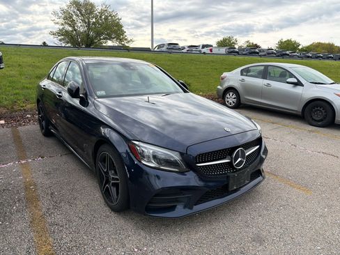 Used 2019 Mercedes-Benz C 300 4MATIC Sedan image 4