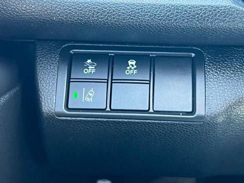 Used 2020 Honda Civic LX image 30