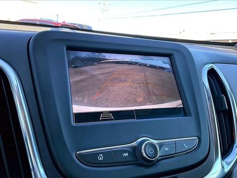 Used 2023 Chevrolet Equinox LT image 13