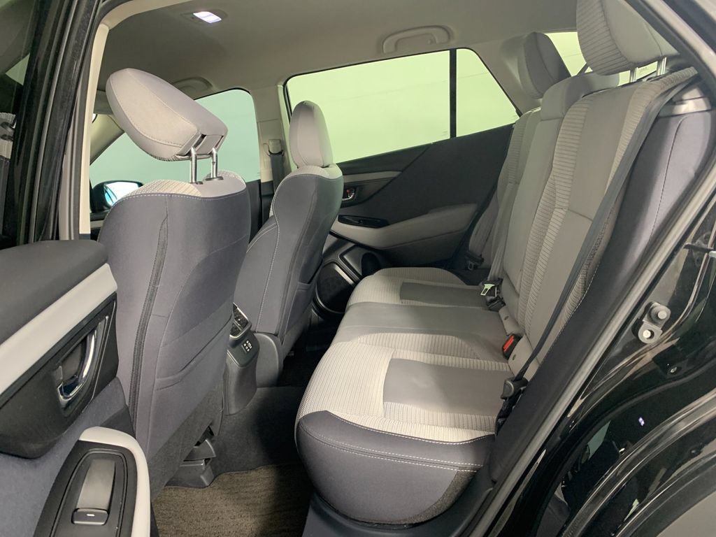 Used 2023 Subaru Outback Premium AWD/4WD image 31