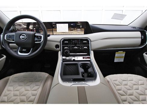 New 2025 Nissan Armada Platinum image 9