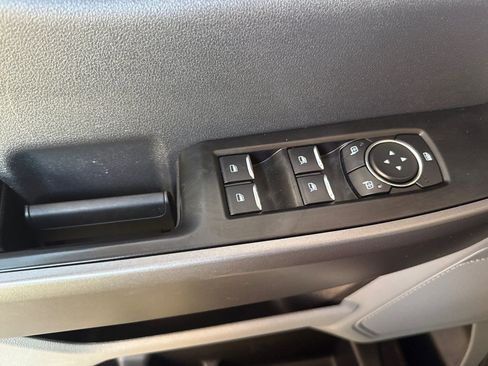 Used 2025 Ford F250 XLT AWD/4WD image 12