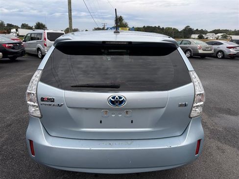 Used 2014 Toyota Prius V Five image 14