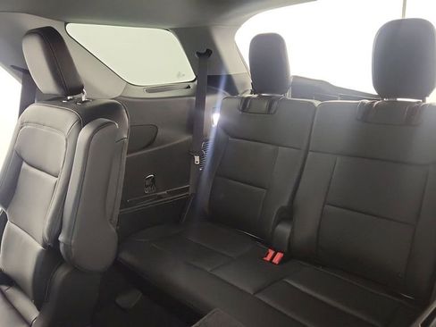 Used 2023 Ford Explorer XLT w/ Equipment Group 202A image 30