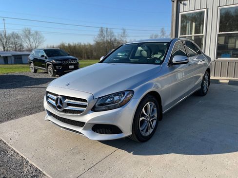 Used 2016 Mercedes-Benz C 300 4MATIC Sedan image 3
