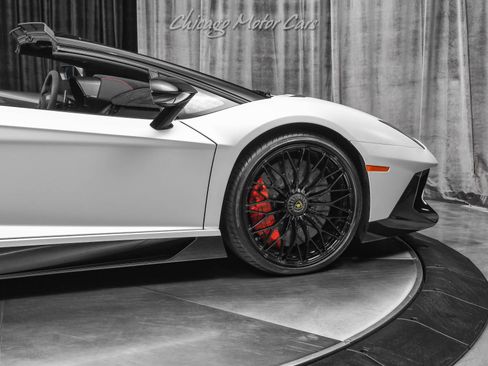 Used 2016 Lamborghini Aventador LP 750-4 Superveloce AWD/4WD image 59