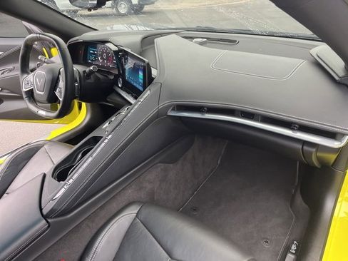 Used 2024 Chevrolet Corvette Z06 w/ Z07 Performance Package image 12