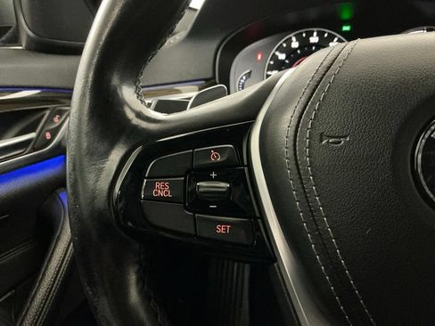 Used 2018 BMW 530e w/ Premium Package 2 RWD image 15