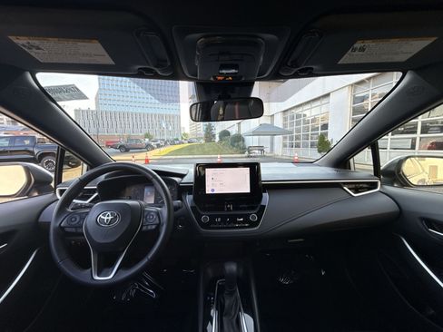 Used 2025 Toyota Corolla SE FWD image 23
