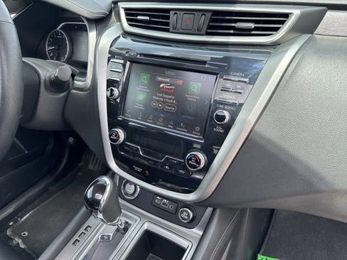 Used 2024 Nissan Murano SV AWD/4WD image 12