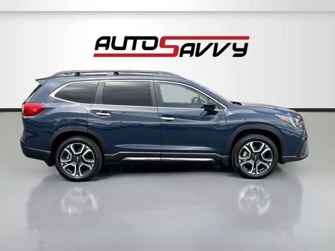 Used 2025 Subaru Ascent Touring AWD/4WD image 8