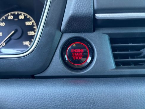 Used 2023 Honda Pilot Touring image 29