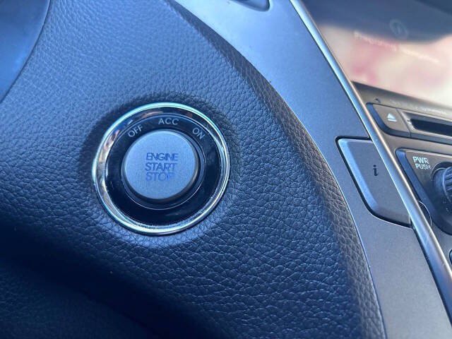 Used 2014 Hyundai Azera Limited w/ Option Group 02 FWD image 34