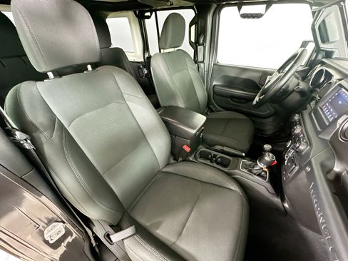 Used 2019 Jeep Wrangler Unlimited Sport S AWD/4WD image 41