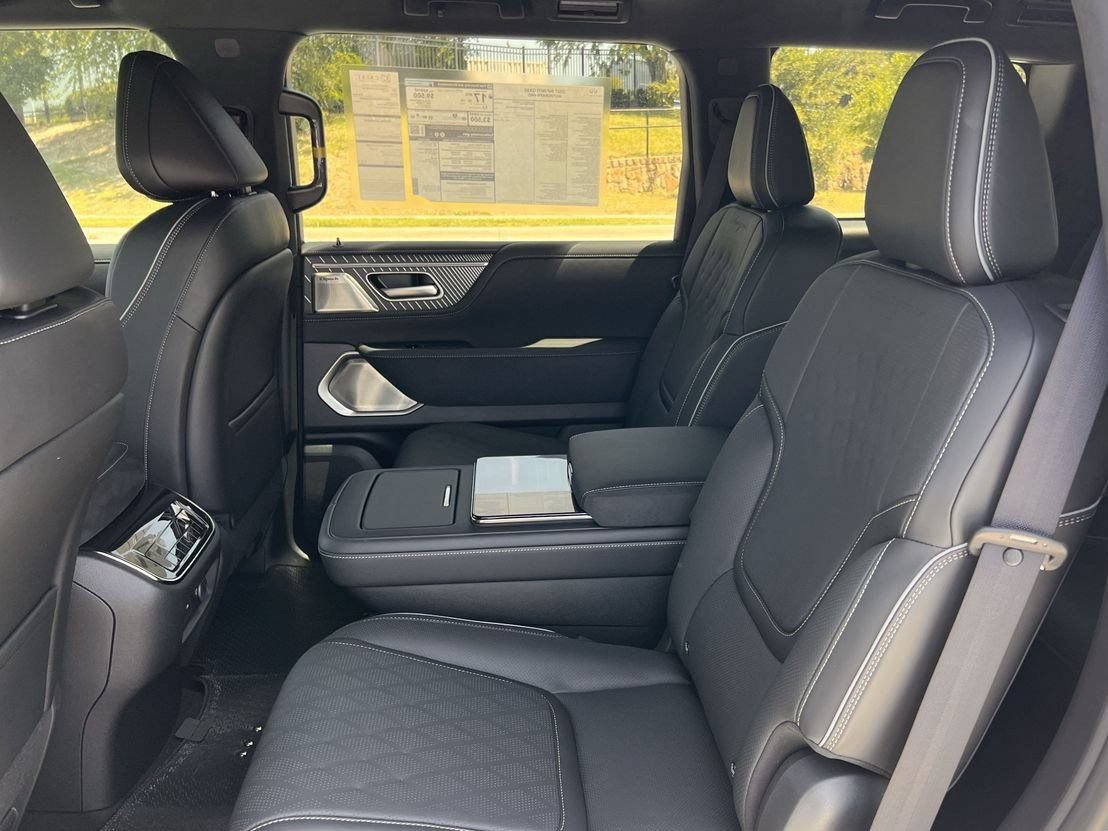 New 2027 INFINITI QX80 Autograph AWD/4WD image 26