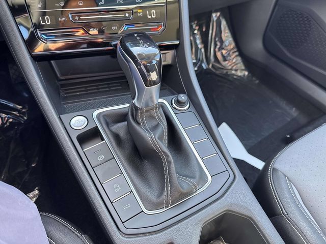 New 2026 Volkswagen Jetta SE FWD image 23