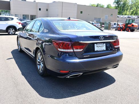 Used 2013 Lexus LS 460 AWD w/ Comfort Pkg image 5