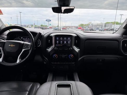 Used 2019 Chevrolet Silverado 1500 LTZ AWD/4WD image 13