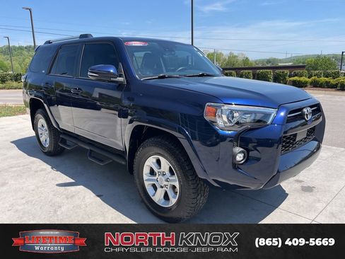 Used 2022 Toyota 4Runner SR5 Premium w/ Moonroof Package AWD/4WD image 30