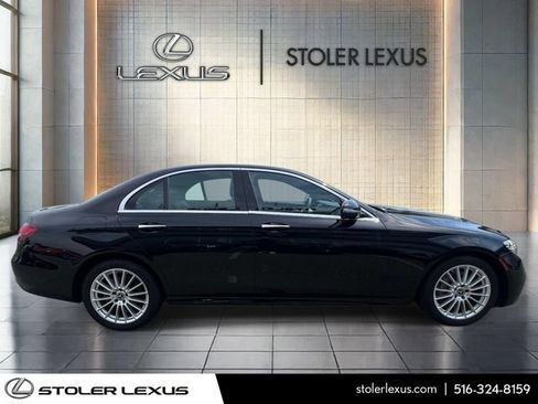 Used 2023 Mercedes-Benz E 350 4MATIC Sedan image 3