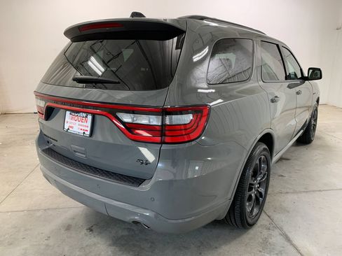 Used 2024 Dodge Durango R/T w/ Blacktop Package AWD/4WD image 9