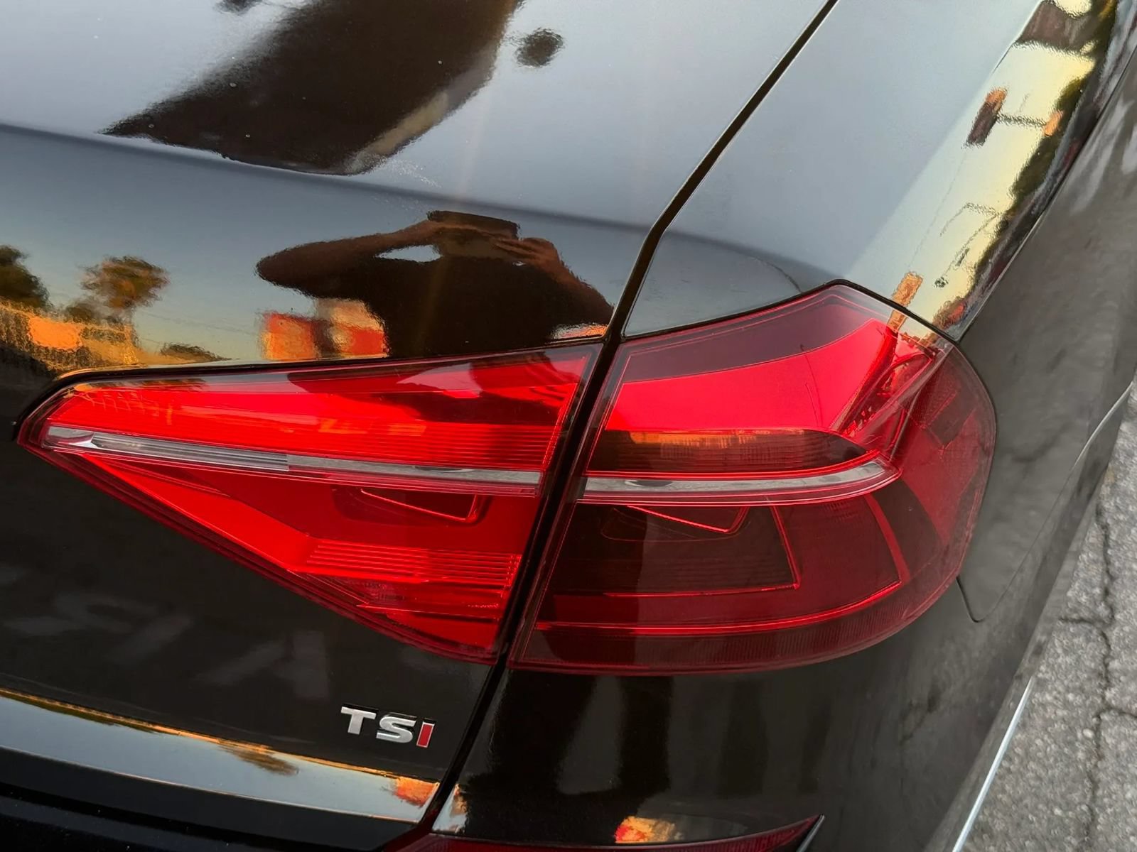 Used 2018 Volkswagen Passat 2.0T S FWD image 7